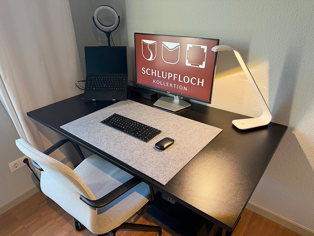 Schreibtischunterlage Filz, Hellgrau oder Anthrazit – Standardmaß oder individuell auf Maß
