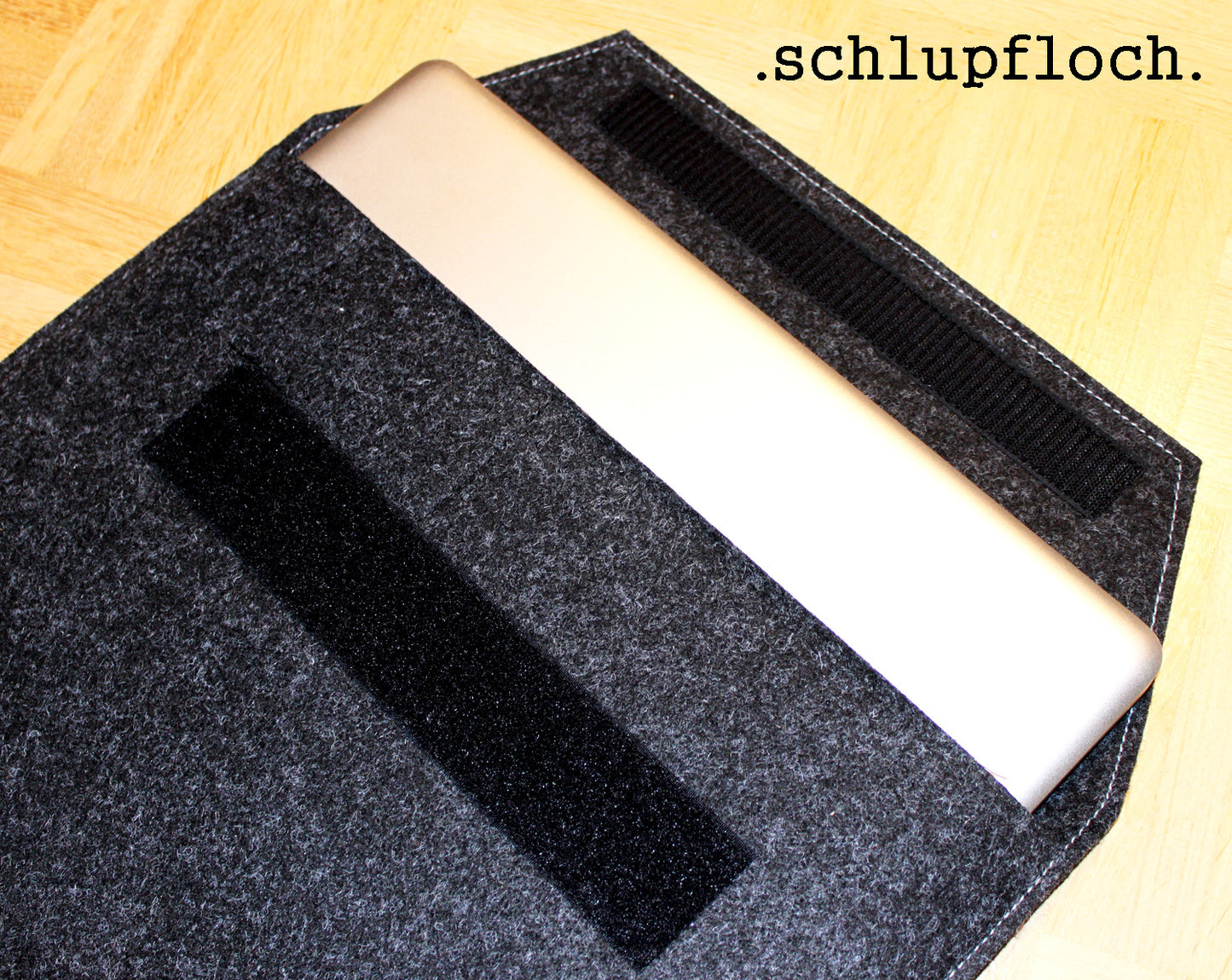 Filztasche für MacBook Pro – Passgenauer Schutz in Design & Funktion
