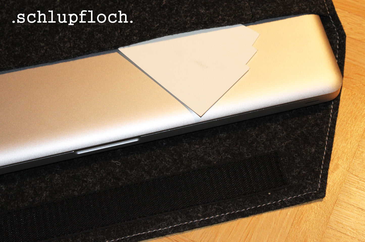 Filztasche für MacBook Pro – Passgenauer Schutz in Design & Funktion